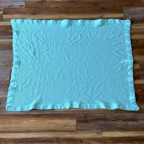 Baby Morgan Baby Blanket Waffle Thermal Silk Trim - Picture 1 of 3